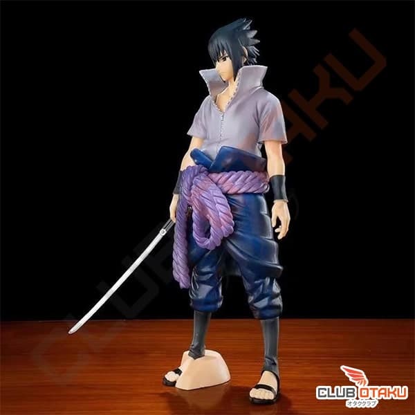 Figurine Naruto - Sasuke Uchiwa Katana - 28 cm